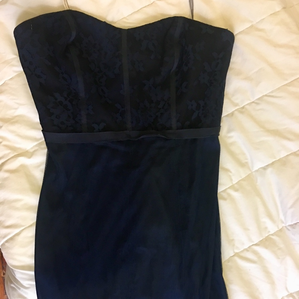 Monique Lhuillier strapless navy blue gown